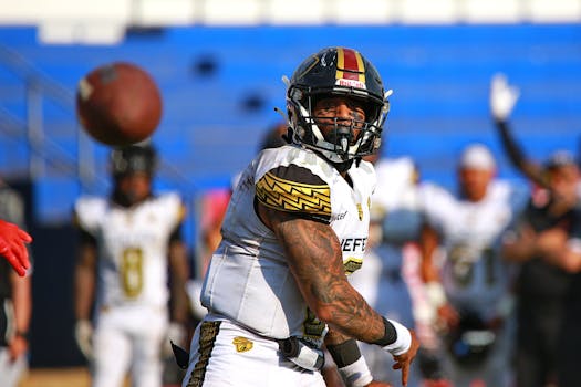 Gabe Davis catching a pass